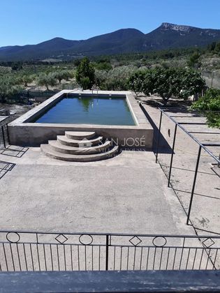 Foto 2 de Chalet en venta en Onil de 7 habitaciones con terraza y piscina