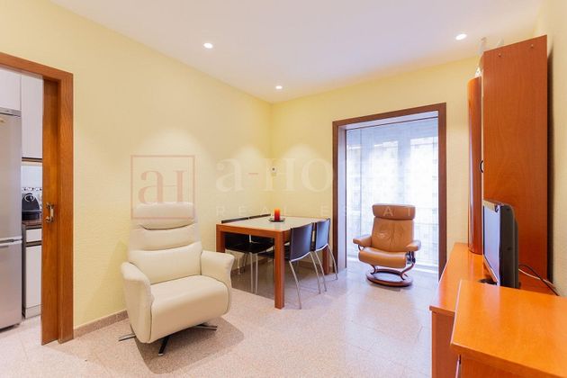 Foto 1 de Venta de piso en Vila de Gràcia de 3 habitaciones con balcón y aire acondicionado
