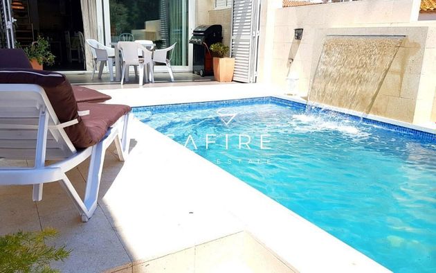 Foto 2 de Casa en venta en Colera de 5 habitaciones con terraza y piscina
