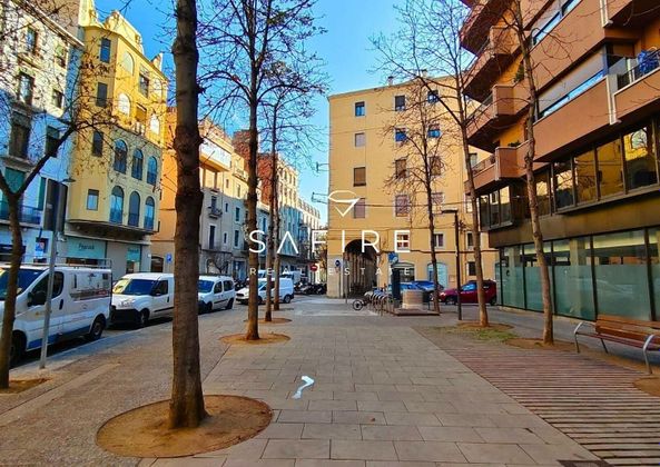 Foto 1 de Pis en venda a Centre - Girona de 3 habitacions amb terrassa i balcó