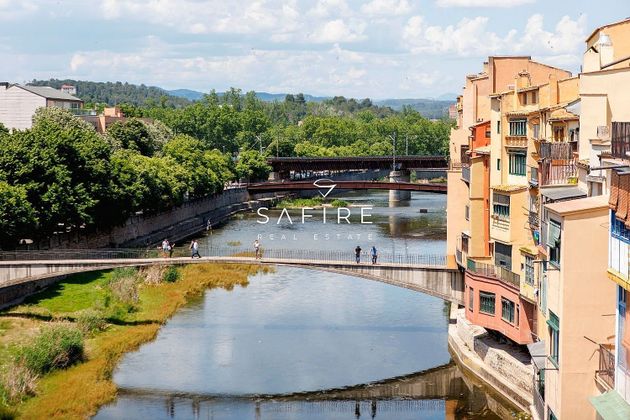 Foto 1 de Àtic en venda a Centre - Girona de 2 habitacions amb terrassa i balcó