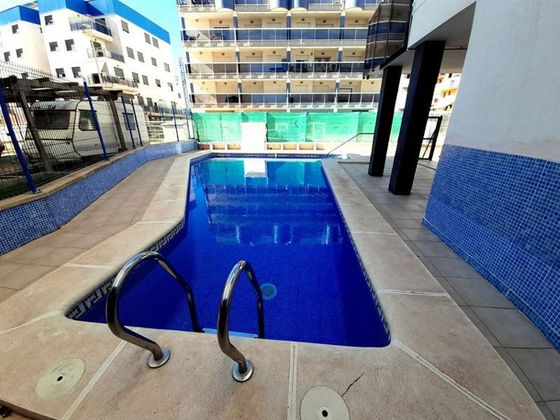 Foto 2 de Venta de piso en calle Migjorn de 2 habitaciones con terraza y piscina