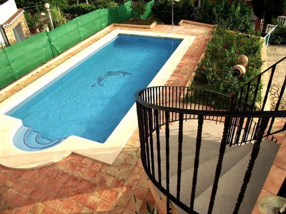 Foto 1 de Xalet en venda a calle San Isidro de 5 habitacions amb terrassa i piscina