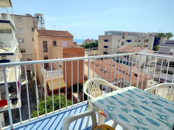 Foto 2 de Venta de piso en Piles de 2 habitaciones con terraza y balcón
