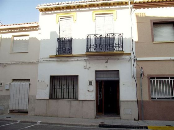 Foto 1 de Venta de casa en Miramar de 5 habitaciones con terraza y garaje