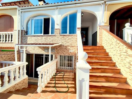 Foto 2 de Casa en venta en Daimús de 5 habitaciones con terraza y piscina