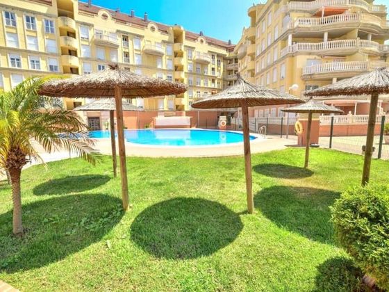 Foto 2 de Piso en venta en Saladar de 2 habitaciones con terraza y piscina