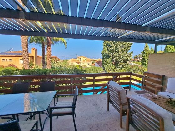 Foto 1 de Casa adossada en venda a El Montgó de 3 habitacions amb terrassa i piscina