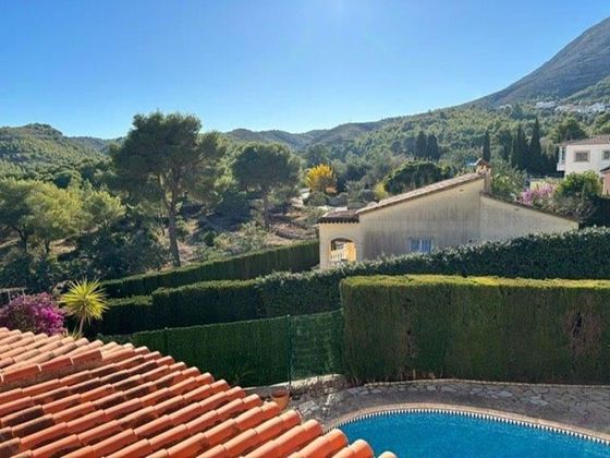 Foto 2 de Venta de chalet en El Montgó de 3 habitaciones con terraza y piscina