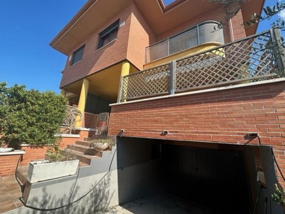 Foto 2 de Venta de chalet en Los Robles de 4 habitaciones con terraza y piscina