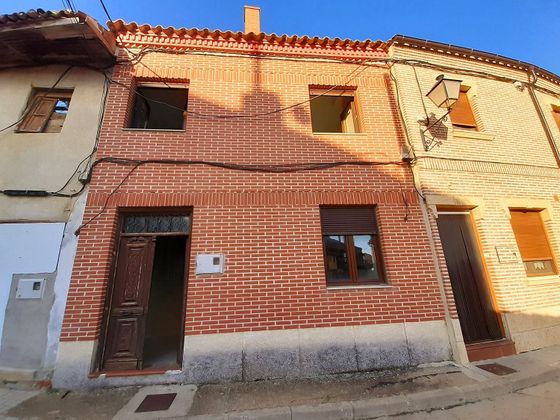 Foto 2 de Casa en venda a Becerril de Campos de 3 habitacions i 80 m²