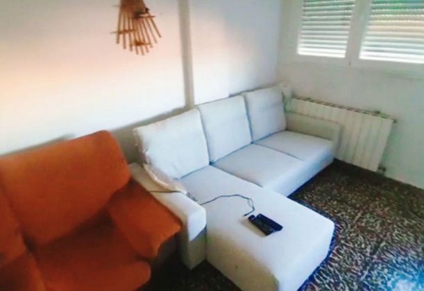 Foto 2 de Piso en venta en San Pablo y Santa Marina de 3 habitaciones con muebles y calefacción