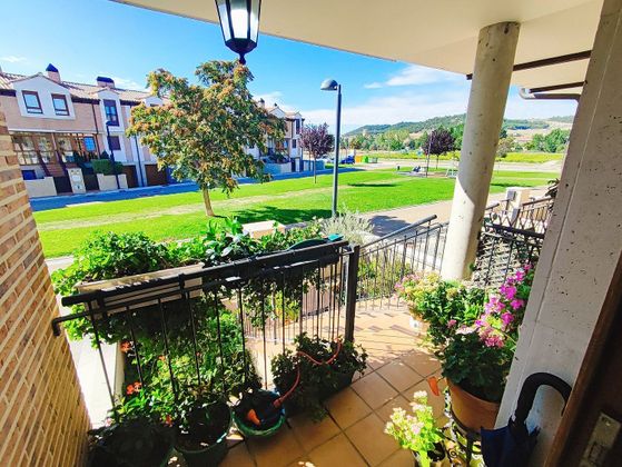 Foto 1 de Casa adossada en venda a Villamuriel de Cerrato de 4 habitacions amb terrassa i piscina