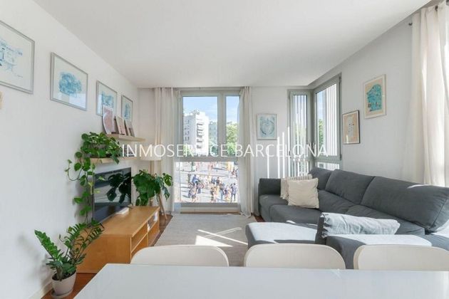 Foto 2 de Alquiler de piso en La Barceloneta de 2 habitaciones con terraza y muebles