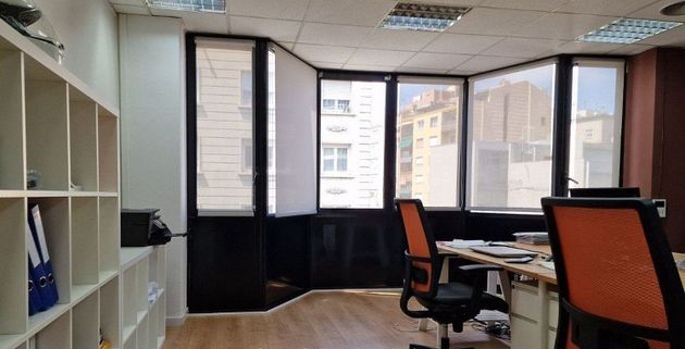 Foto 2 de Oficina en lloguer a Vila de Gràcia amb garatge i aire acondicionat