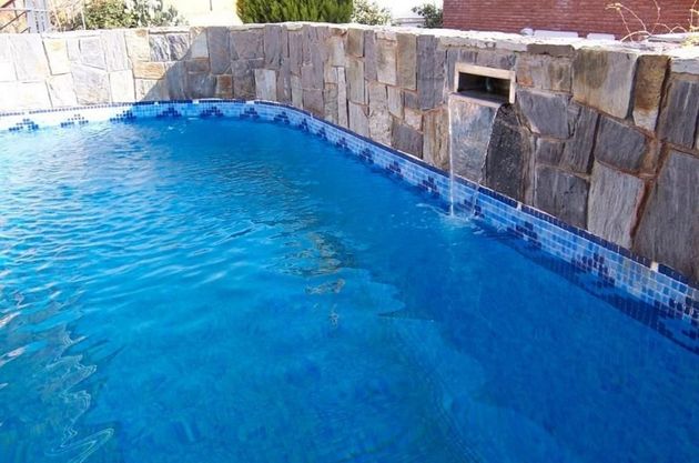 Foto 2 de Chalet en venta en Torrent Ballester de 4 habitaciones con terraza y piscina