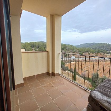 Foto 1 de Casa adossada en venda a Sant Pere de Ribes Centro de 4 habitacions amb terrassa i balcó