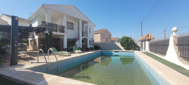 Foto 1 de Chalet en venta en Álamo (El) de 7 habitaciones con terraza y piscina