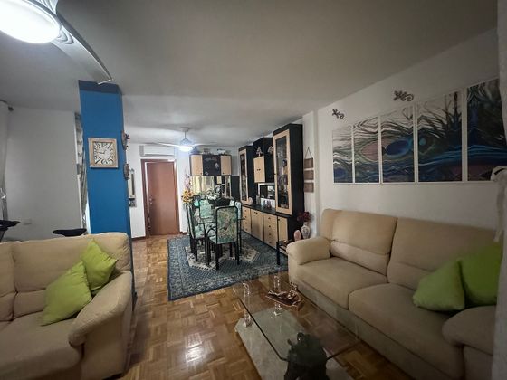 Foto 1 de Pis en venda a Covibar - Pablo Iglesias de 3 habitacions amb terrassa i aire acondicionat