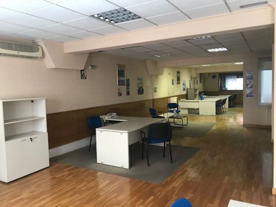 Foto 1 de Oficina en venda a Centro - Ourense amb aire acondicionat i calefacció