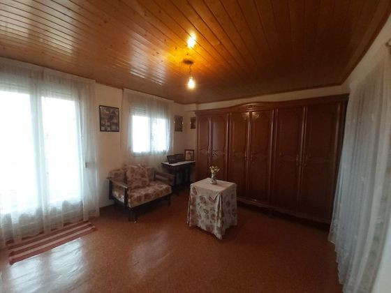 Foto 2 de Casa en venda a San Cibrao das Viñas de 3 habitacions amb terrassa i mobles