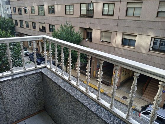Foto 2 de Venta de piso en Centro - Ourense de 4 habitaciones con balcón y ascensor