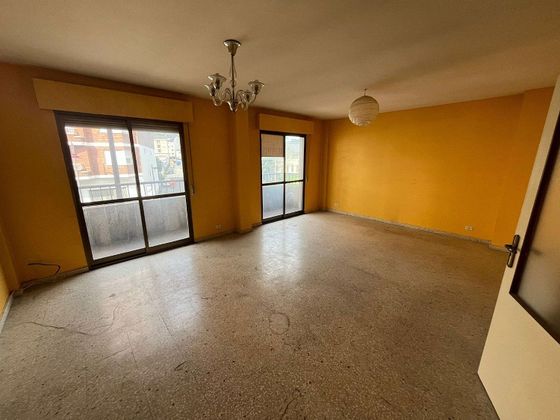Foto 2 de Pis en venda a Barco de Valdeorras (O) de 4 habitacions amb terrassa i balcó