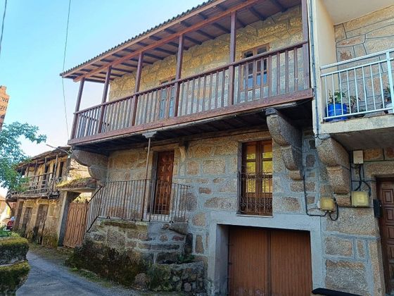 Foto 1 de Casa en venda a Barbadás de 7 habitacions amb terrassa i garatge