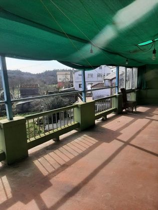 Foto 1 de Venta de casa en Vimianzo de 5 habitaciones con terraza y balcón