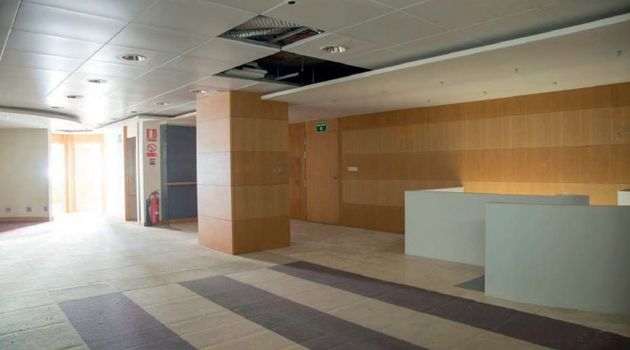 Foto 2 de Alquiler de oficina en Ensanche de 371 m²