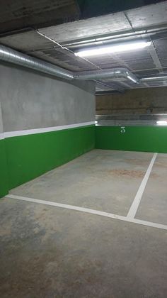 Foto 1 de Alquiler de garaje en Praza España - Casablanca de 11 m²