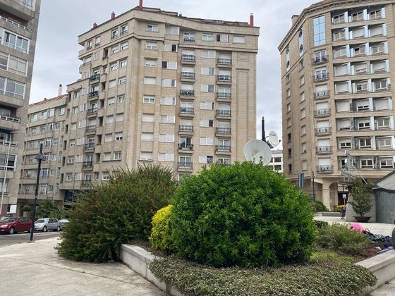 Foto 2 de Pis en venda a Praza España - Casablanca de 2 habitacions amb terrassa i garatge
