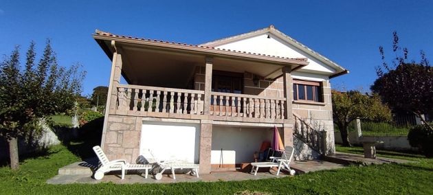 Foto 1 de Casa en venda a Coruxo - Oia - Saiáns de 6 habitacions amb terrassa i garatge