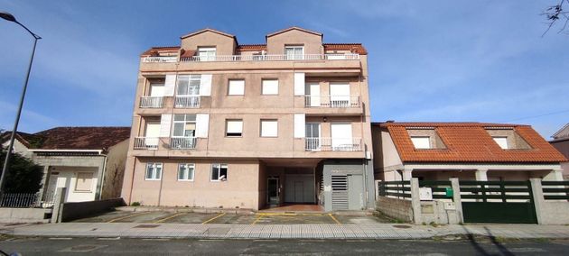 Foto 1 de Pis en venda a Vilanova de Arousa de 3 habitacions amb terrassa
