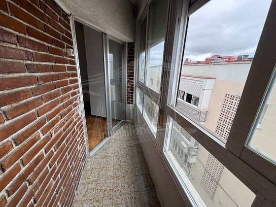 Foto 2 de Pis en venda a calle Motilla del Palancar de 3 habitacions amb terrassa i aire acondicionat