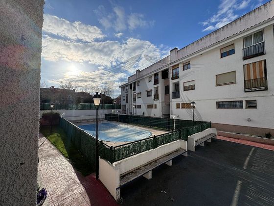 Foto 1 de Pis en venda a calle De la Hispanidad de 2 habitacions amb terrassa i piscina