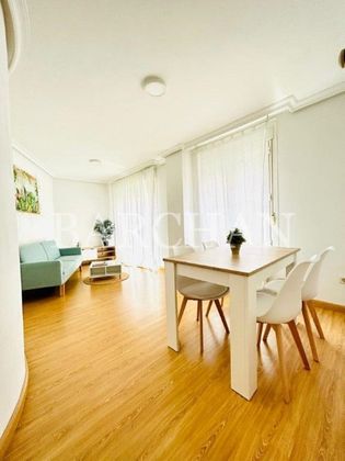 Foto 2 de Alquiler de piso en calle Móstoles de 2 habitaciones con garaje y aire acondicionado