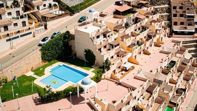 Foto 1 de Piso en venta en Águilas ciudad de 2 habitaciones con terraza y piscina