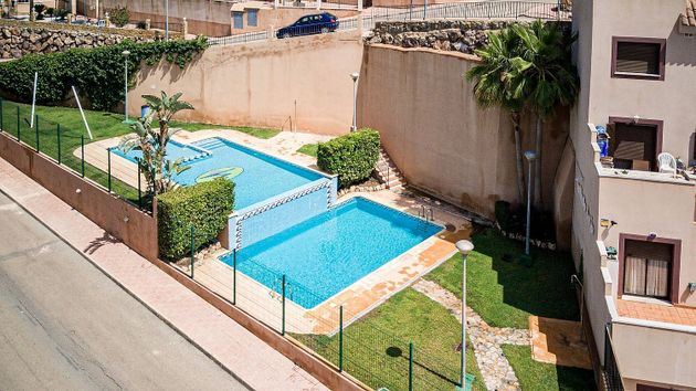 Foto 2 de Piso en venta en Águilas ciudad de 2 habitaciones con terraza y piscina