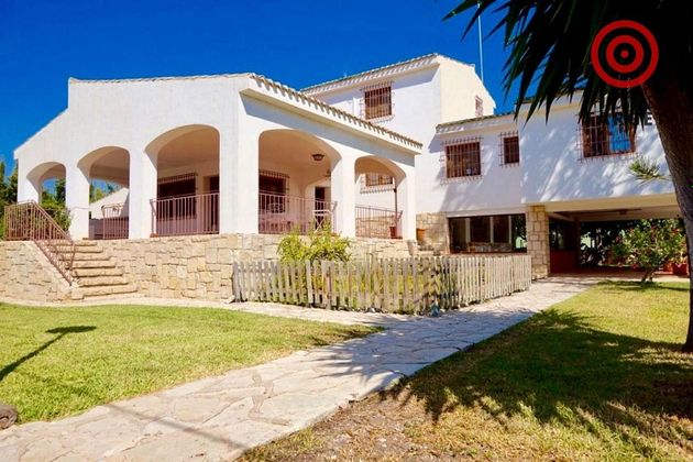 Foto 1 de Venta de casa en San Juan de Alicante/Sant Joan d´Alacant de 5 habitaciones con terraza y piscina