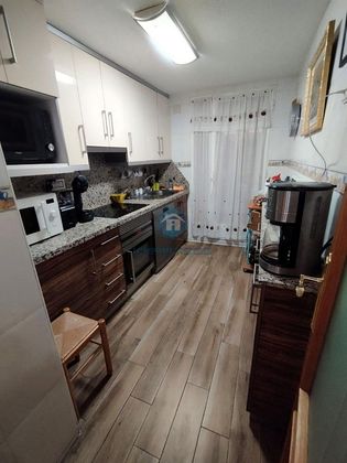 Foto 1 de Venta de piso en Carolinas Bajas de 3 habitaciones con terraza y garaje