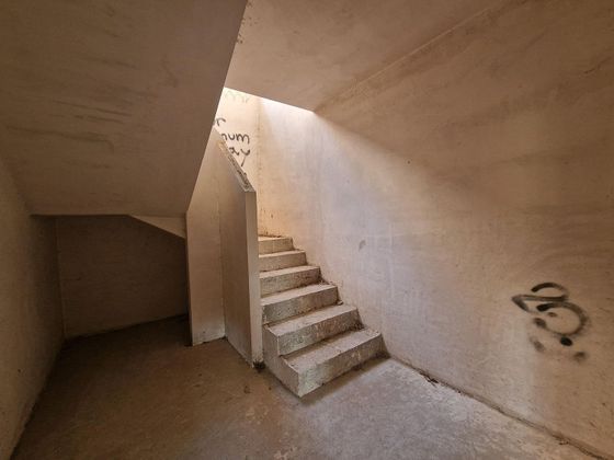 Foto 2 de Chalet en venta en Vallromanes de 4 habitaciones con garaje y ascensor