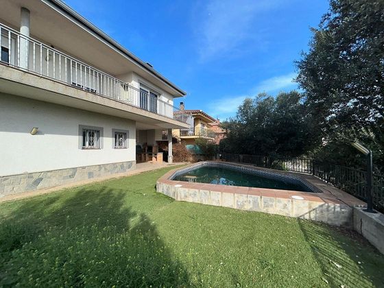 Foto 1 de Xalet en venda a Bigues de 4 habitacions amb terrassa i piscina