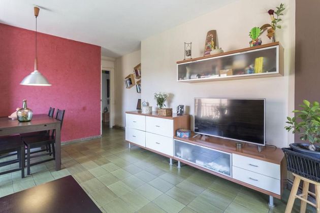 Foto 2 de Venta de piso en calle Del Montseny de 3 habitaciones con garaje