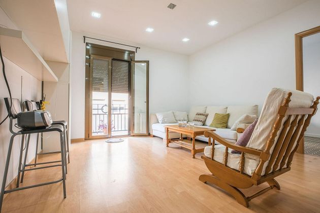 Foto 2 de Pis en venda a calle De València de 3 habitacions amb balcó i calefacció