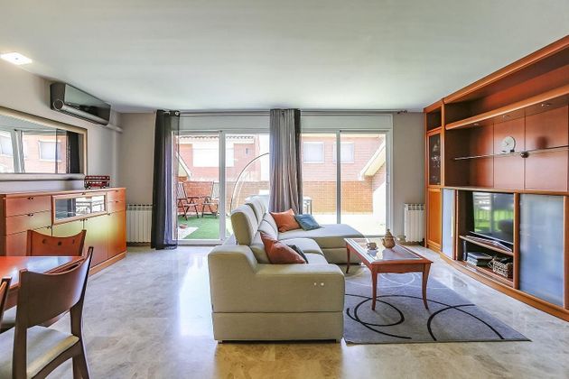 Foto 2 de Casa en venda a calle De Frederica Montseny de 4 habitacions amb terrassa i jardí