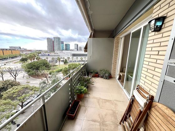 Foto 2 de Pis en venda a Gran Via LH de 3 habitacions amb terrassa i balcó