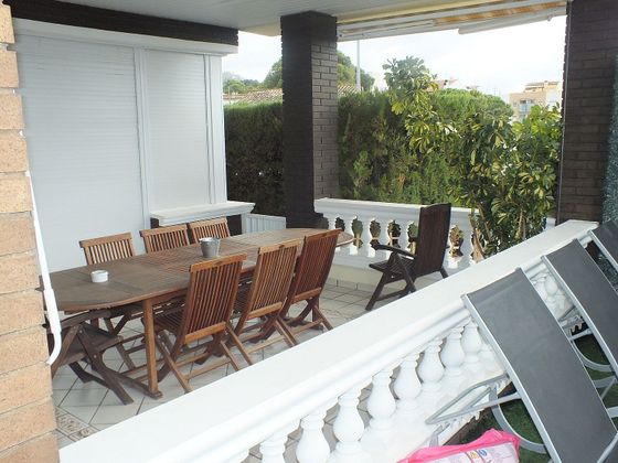 Foto 1 de Xalet en venda a Els Grecs - Mas Oliva de 5 habitacions amb terrassa i piscina