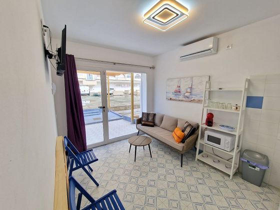 Foto 1 de Venta de casa en Empuriabrava de 2 habitaciones con terraza y aire acondicionado