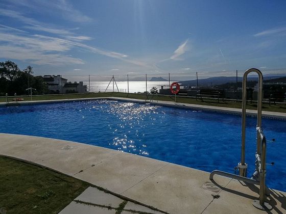 Foto 1 de Casa en venda a San Luis de Sabinillas de 4 habitacions amb terrassa i piscina